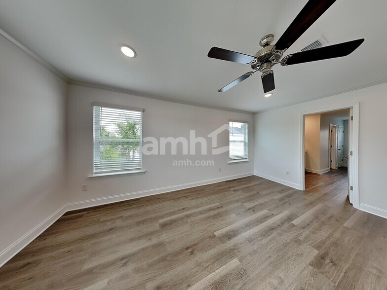 Building Photo - 1016 Bevington Dr