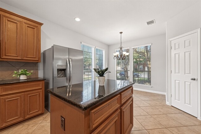 Building Photo - 8858 Distant Woods Dr