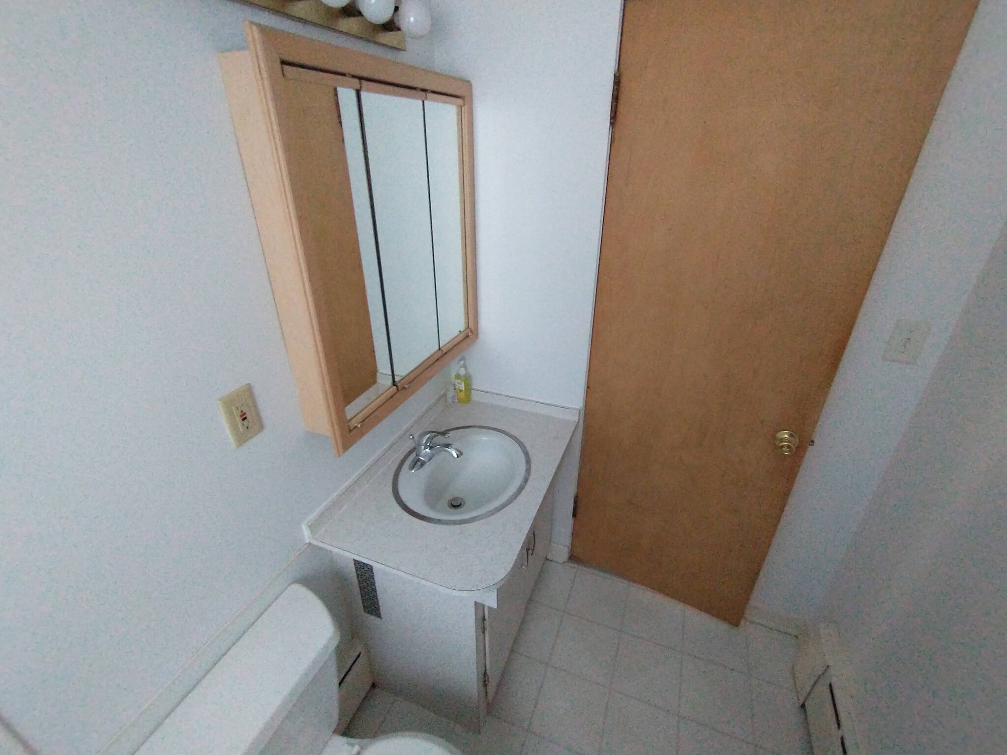 Bathroom - 2541 Gilead Ave