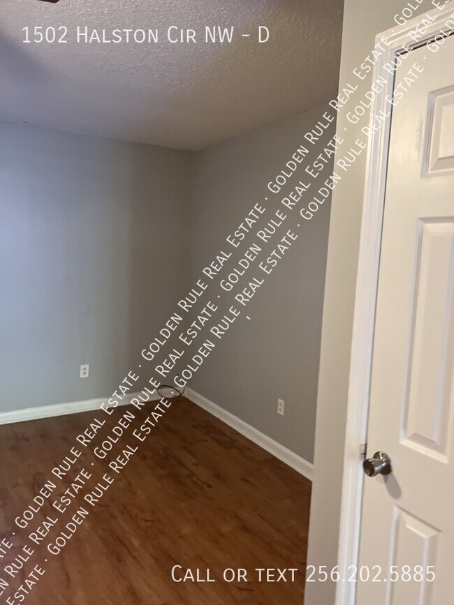 Building Photo - 1502 Halston Cir NW