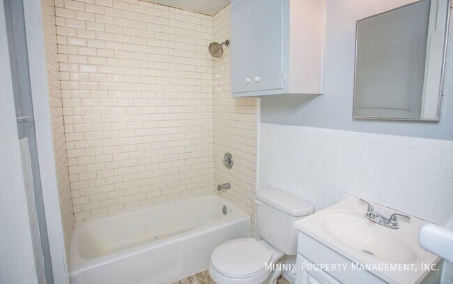 Building Photo - 3104 Ave. N-