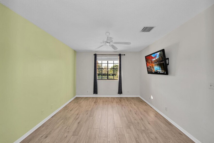 Building Photo - 9620 Alcazar Ln