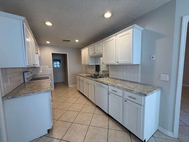 Building Photo - 4 bedroom Coming Soon