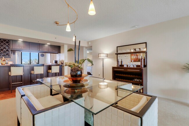 Building Photo - 601 S Seas Dr