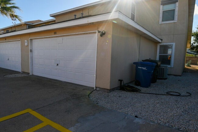 Building Photo - 14861 S Padre Island Dr