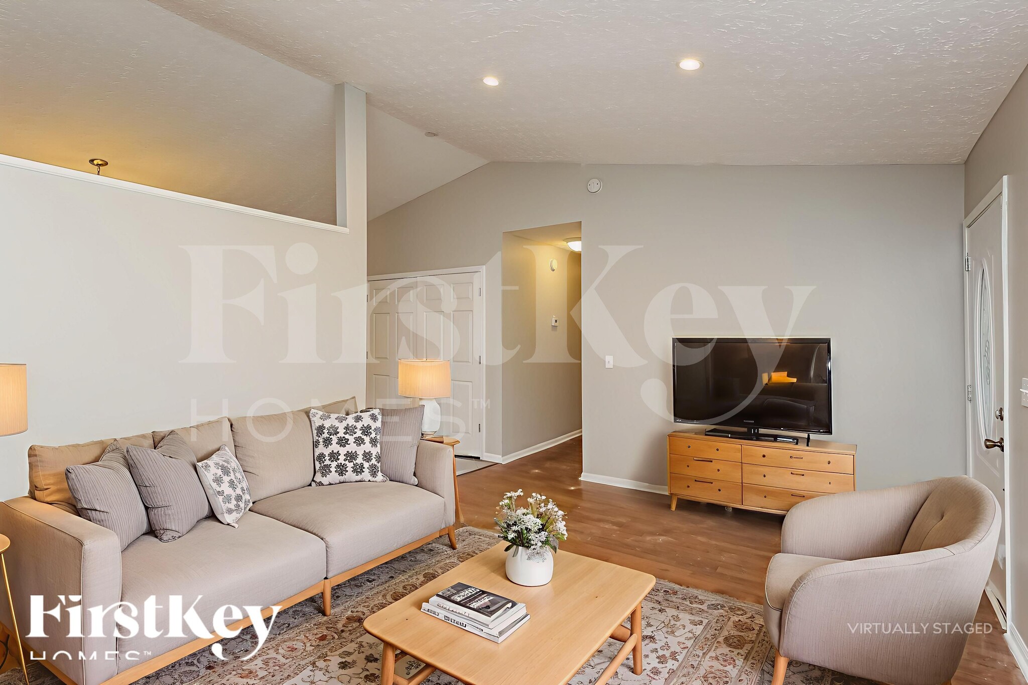 Building Photo - 432 Shady Ln Cir