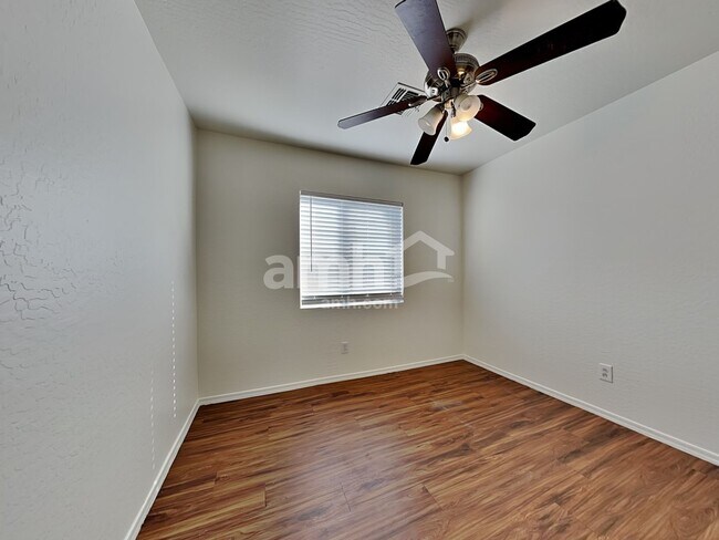 Building Photo - 12734 W Sweetwater Ave