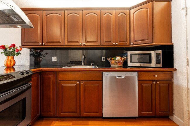 Building Photo - 22605 SW 66th Ave