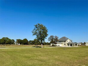 Building Photo - 3233 Hickory Tree Rd