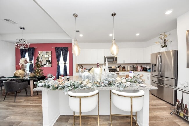 Building Photo - 9447 Klein Ln