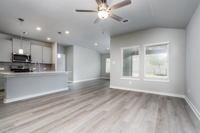 Building Photo - 17877 Stone Ter Ct