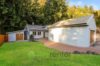 Building Photo - Modern 2-Bedroom Gem with Garage, Shed, an...