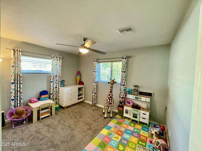 Building Photo - 1520 W Berridge Ln
