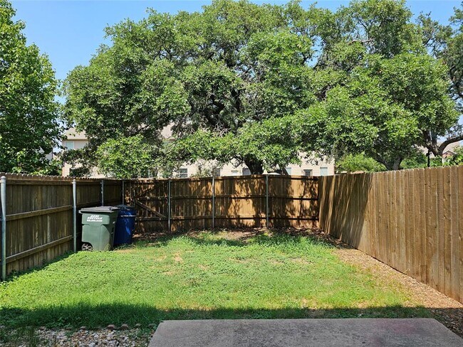 Building Photo - 78 Verde Ranch Loop