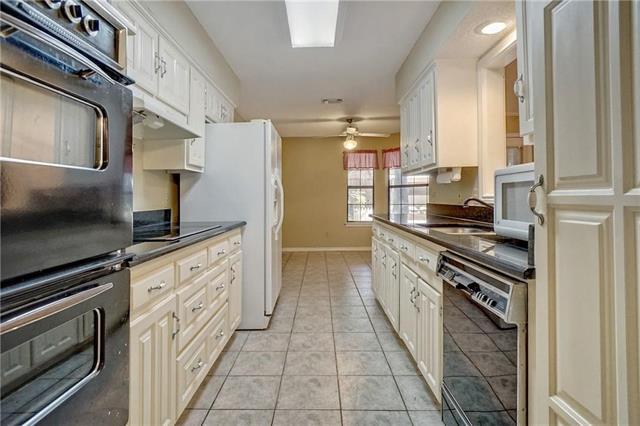Building Photo - 5705 Royal Club Dr