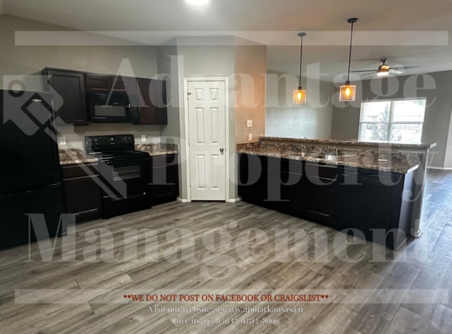 Building Photo - 3010 Alderwood Dr