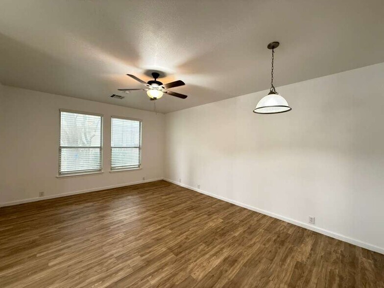 Building Photo - 13313 Bristow Dawn