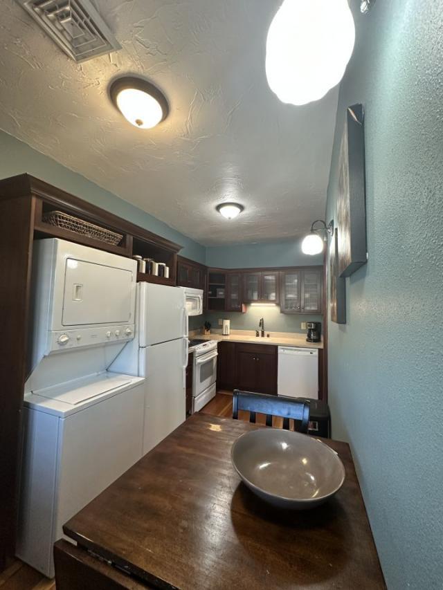 Building Photo - 1 bedroom in Billings MT 59101