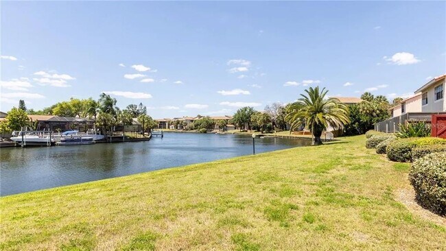 Building Photo - 10438 St Tropez Pl
