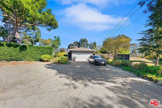 Building Photo - 29242 Heathercliff Rd
