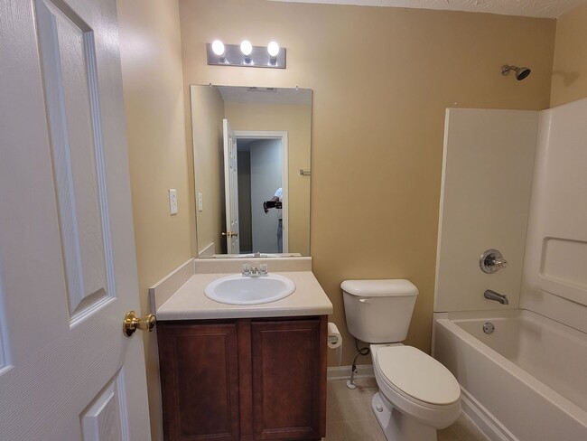 Building Photo - 3672 Harvest Dr