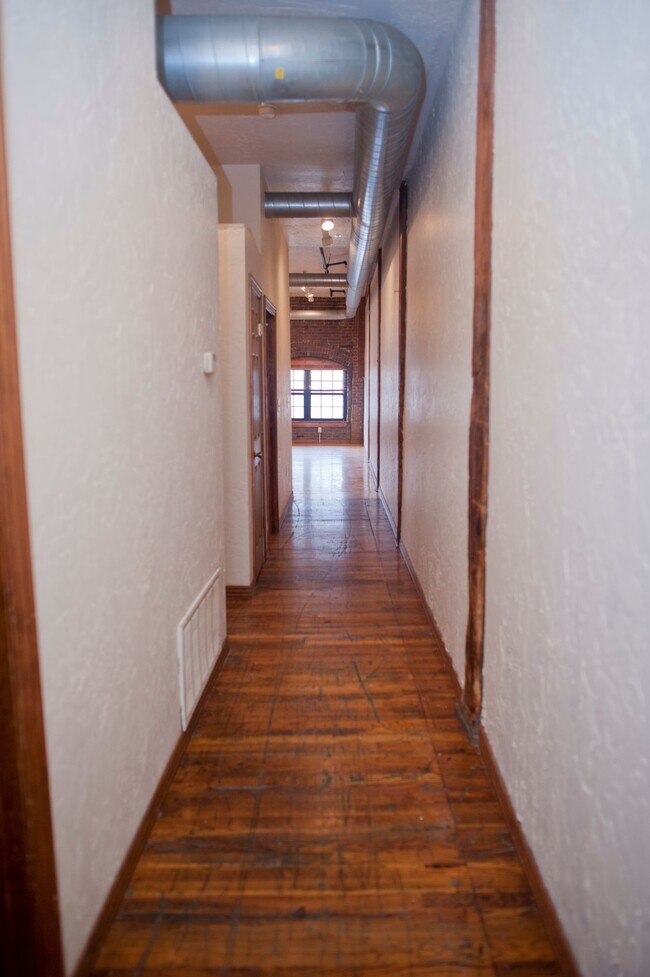 Building Photo - Stove Works Lofts