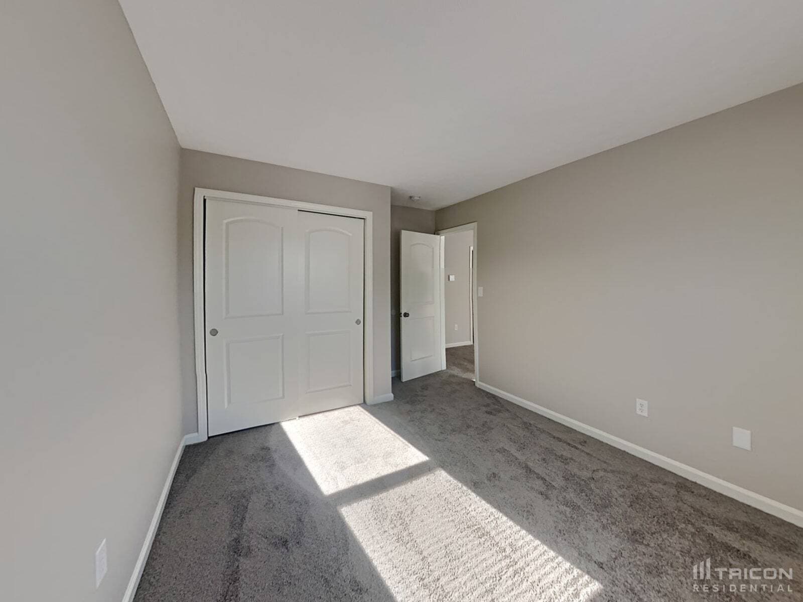 Building Photo - 571 Reed Ct