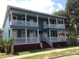 Building Photo - 309 W 41st St