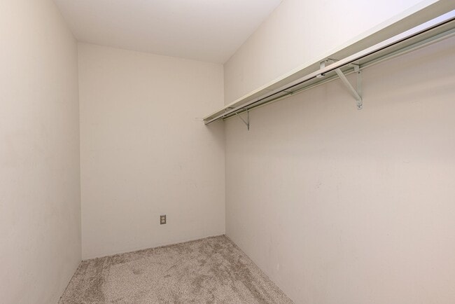 Building Photo - 3022 S Wheeling Way