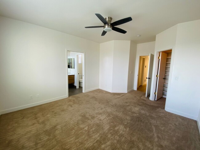 Building Photo - Beautiful single story in the Southwest! Quiet, secluded, and gated Sequoia community with park!