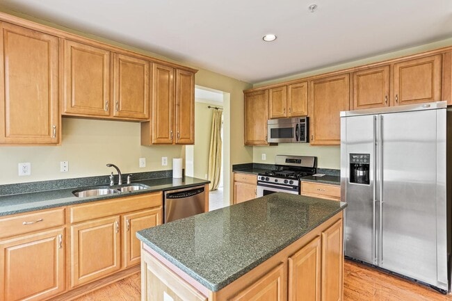Building Photo - Clarksville, MD