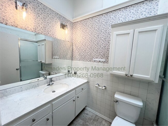 Building Photo - Updated Single-Story Almaden Home! Award W...