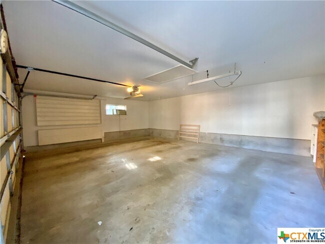 Building Photo - 1593 Amanda-