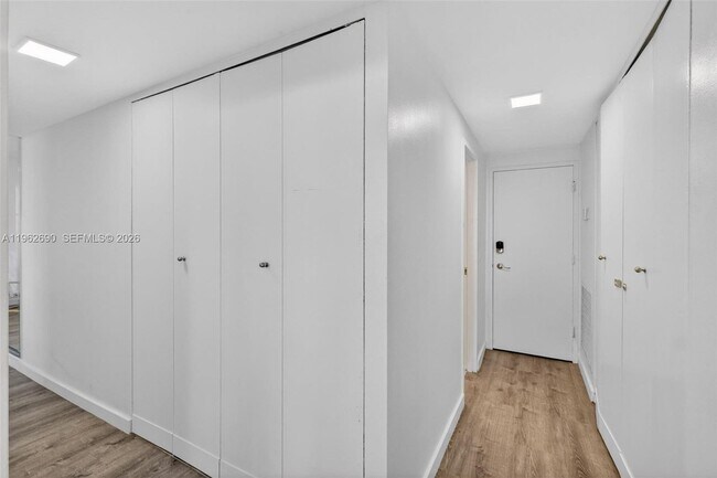 Building Photo - 7441 Wayne Ave