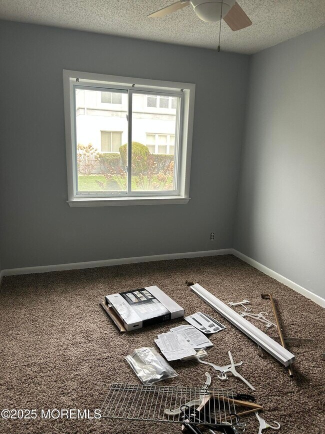 Building Photo - 661 Ocean Ave N