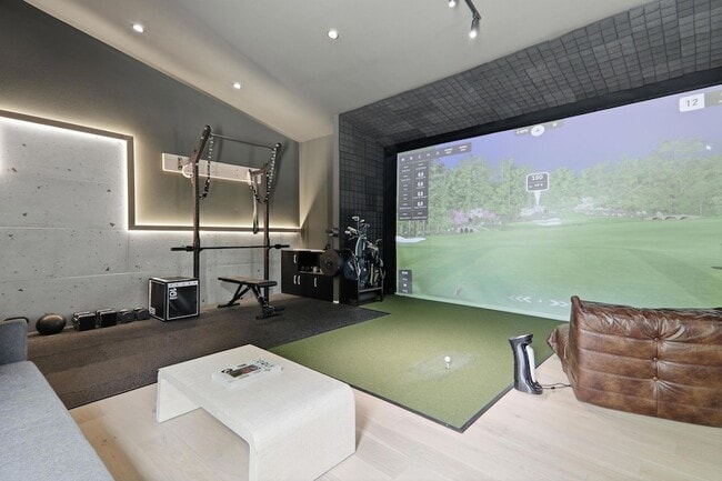 Building Photo - 201 Kahana Ln