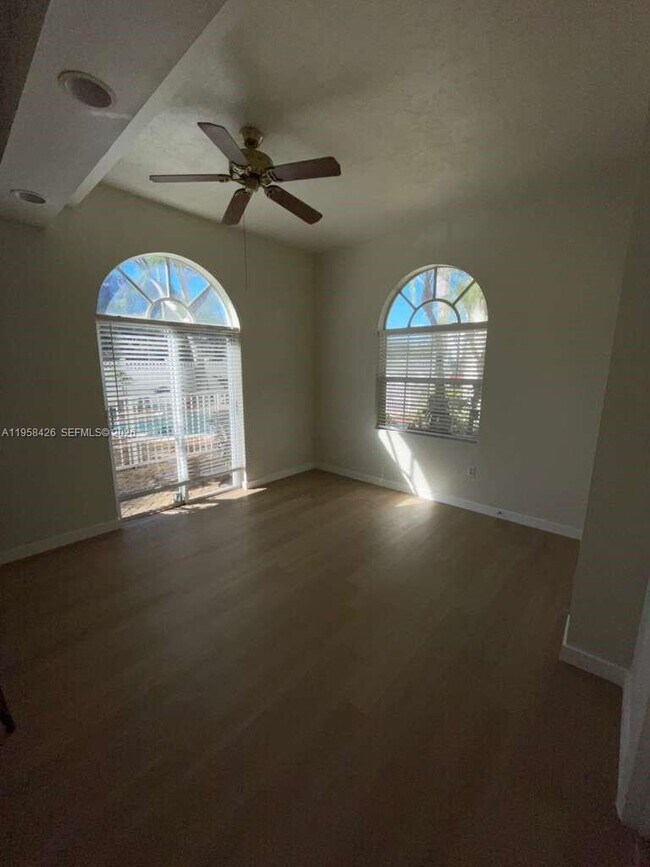 Building Photo - 3356 Bird Ave