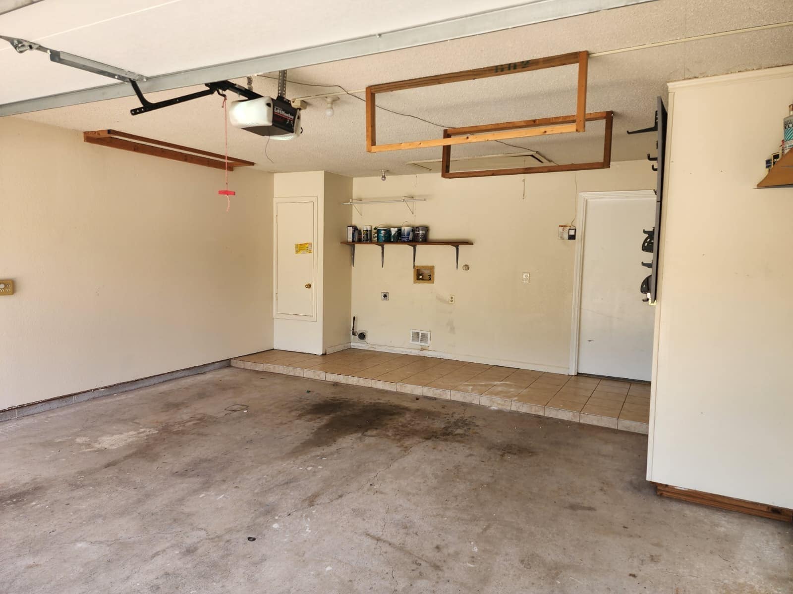 Building Photo - 1317 Swiss Ct