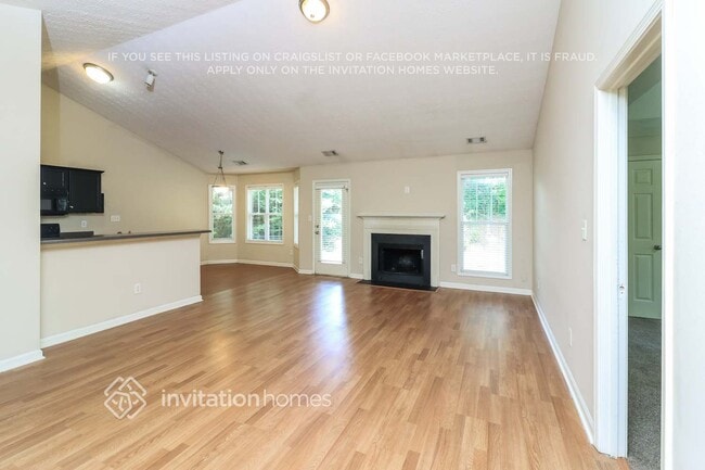 Building Photo - 305 Cole Creek Dr