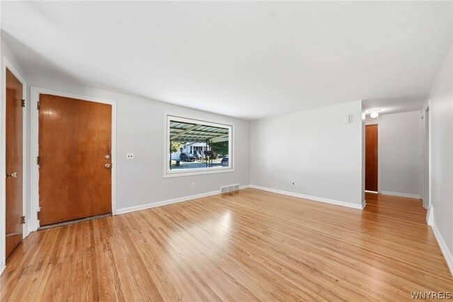 Building Photo - 66 Cleveland Dr