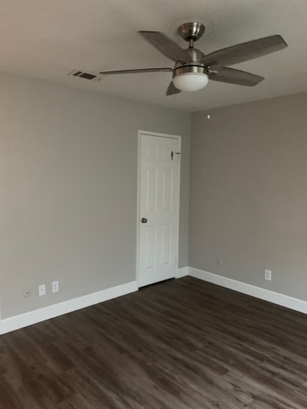 Building Photo - 16180 Washington St