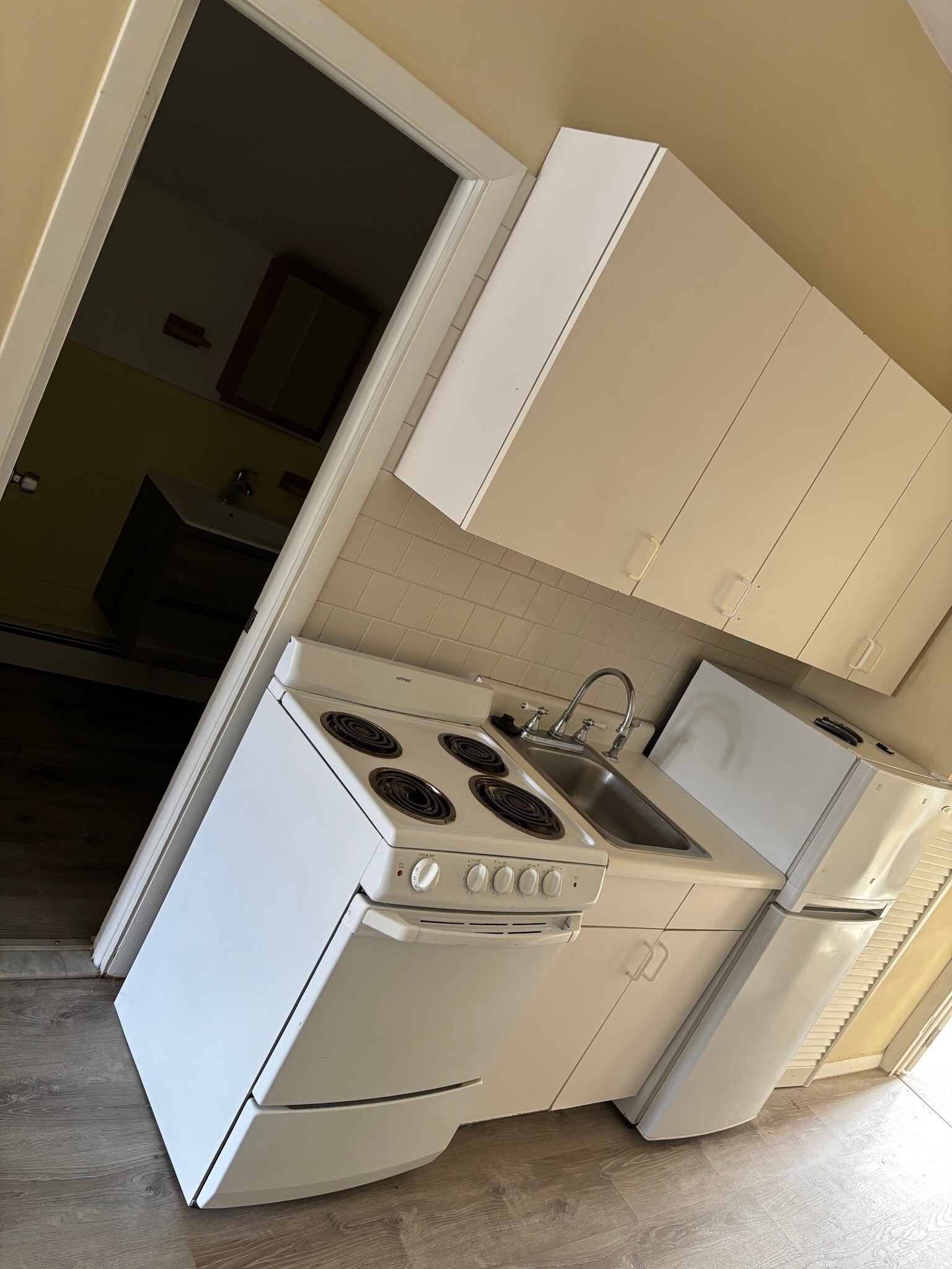 Building Photo - 17 Pearl St