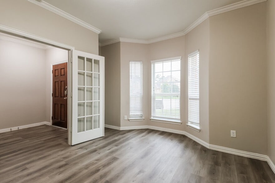 Building Photo - 8103 Rudy Brook Way