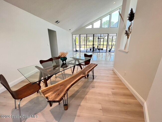 Building Photo - 740 Kerry Downs Cir