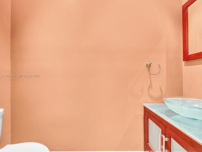 Building Photo - 3878 Tree Top Dr