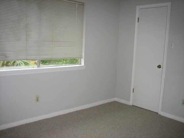 Building Photo - 2919 Great Lakes Ave