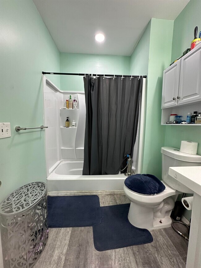 Building Photo - 75 Liberty Ave