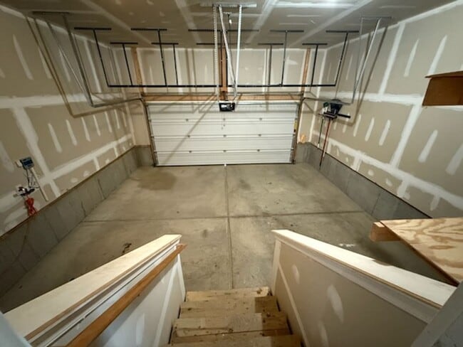 Building Photo - 7980 Uplands Dr