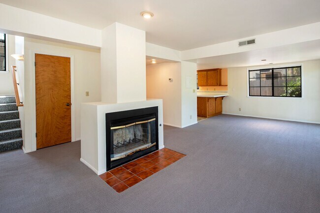 Building Photo - 327 Rancheria St