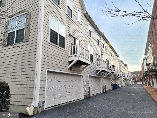 Building Photo - 133 Summer Ln